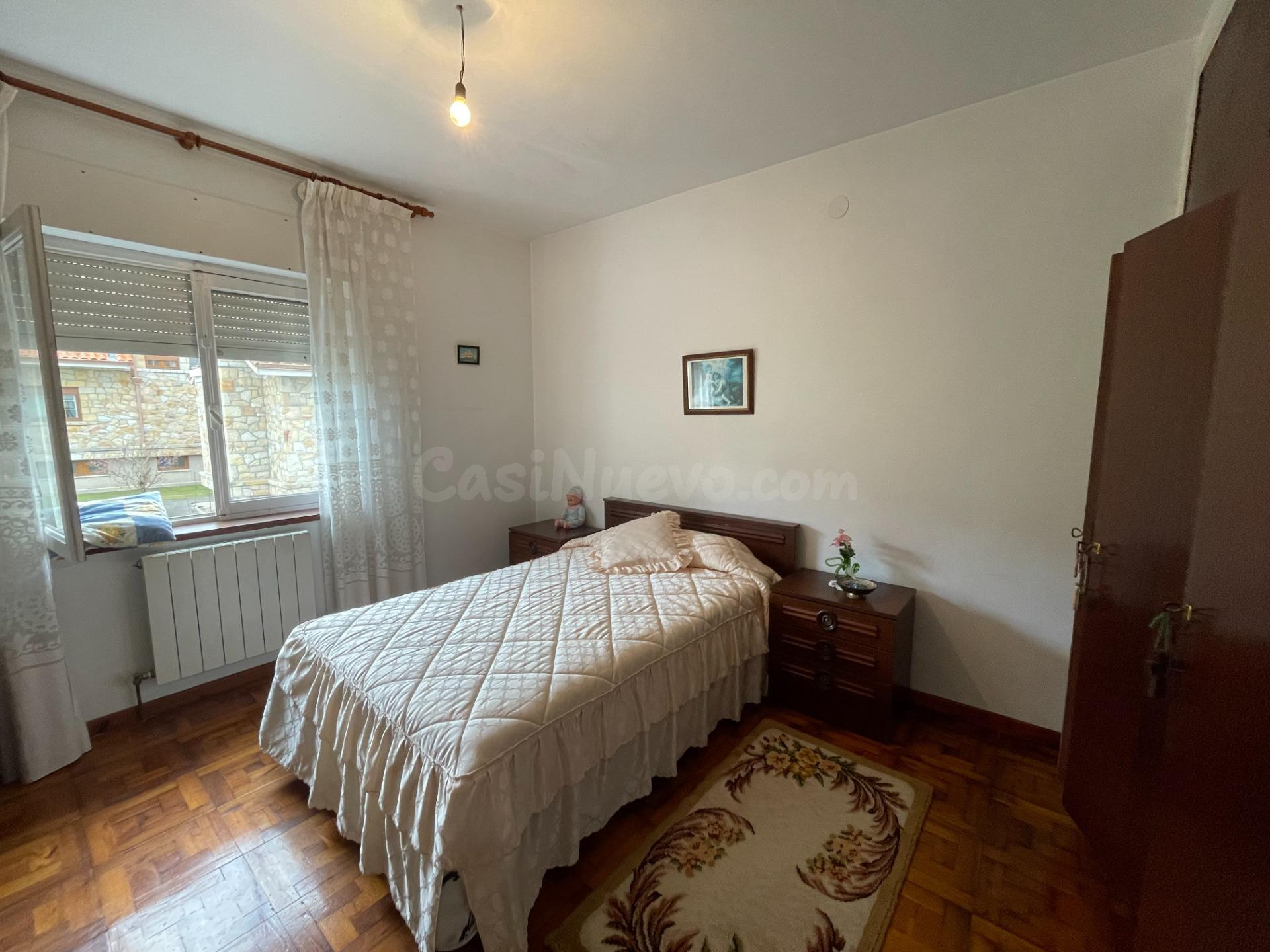 CASA EN ARNUERO CON VARIOS EDIFICIOS ANEXOS - foto 4