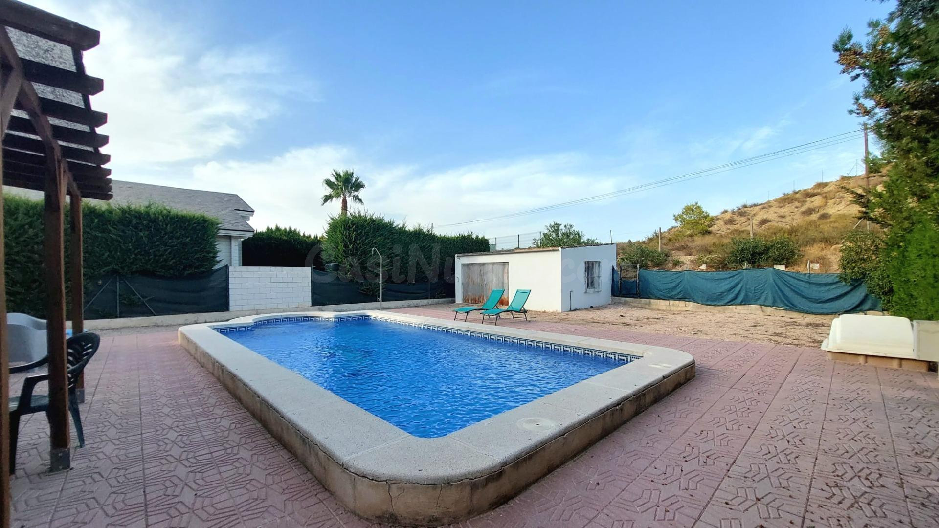 Casa con terreno en Cañadas de San Pedro