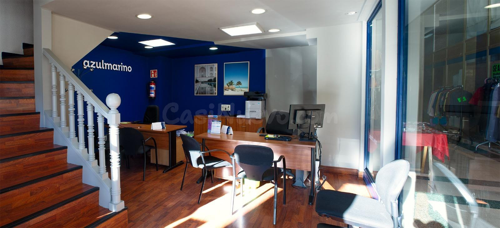 Local comercial en Laredo - foto 4