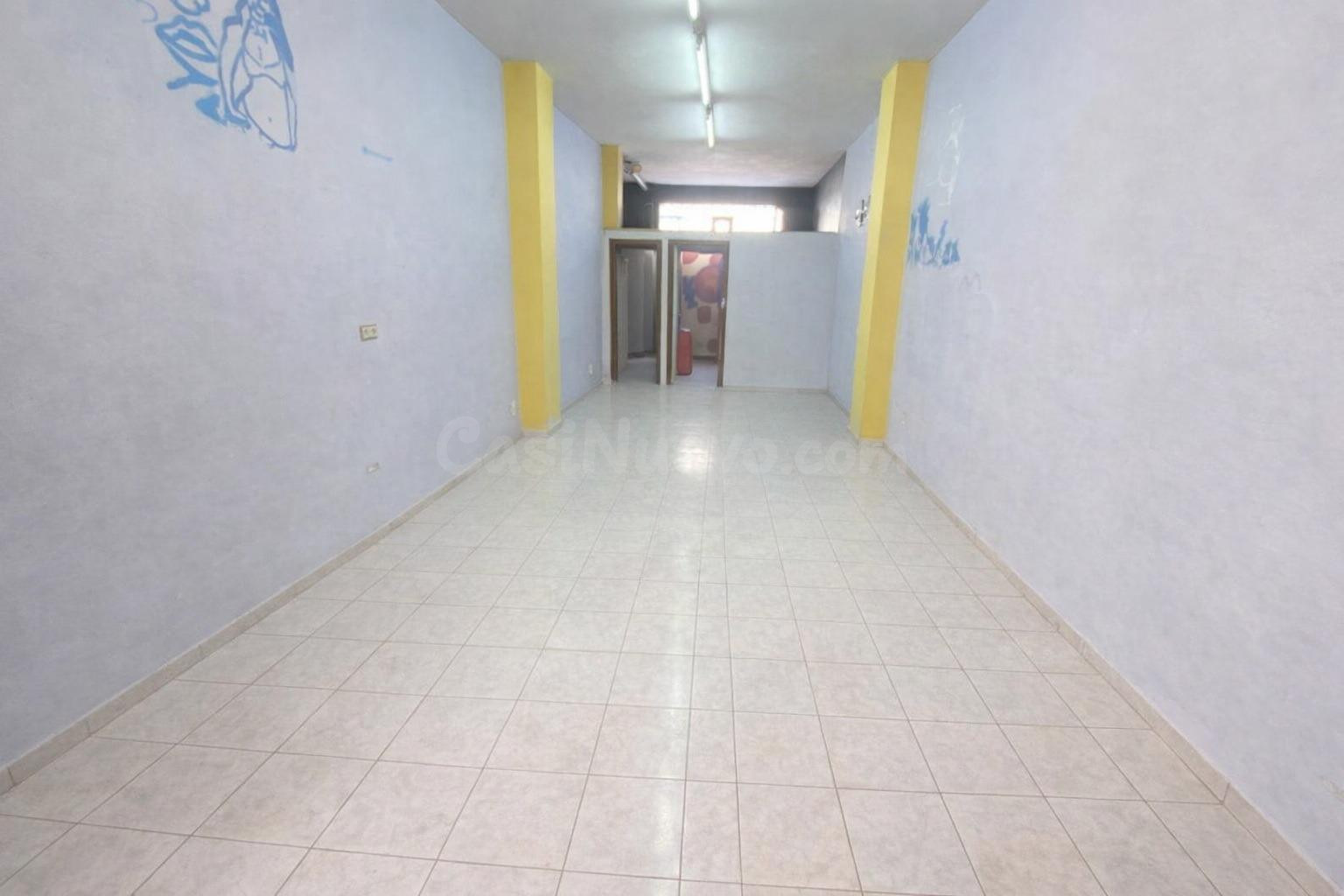 Local comercial en Santoña