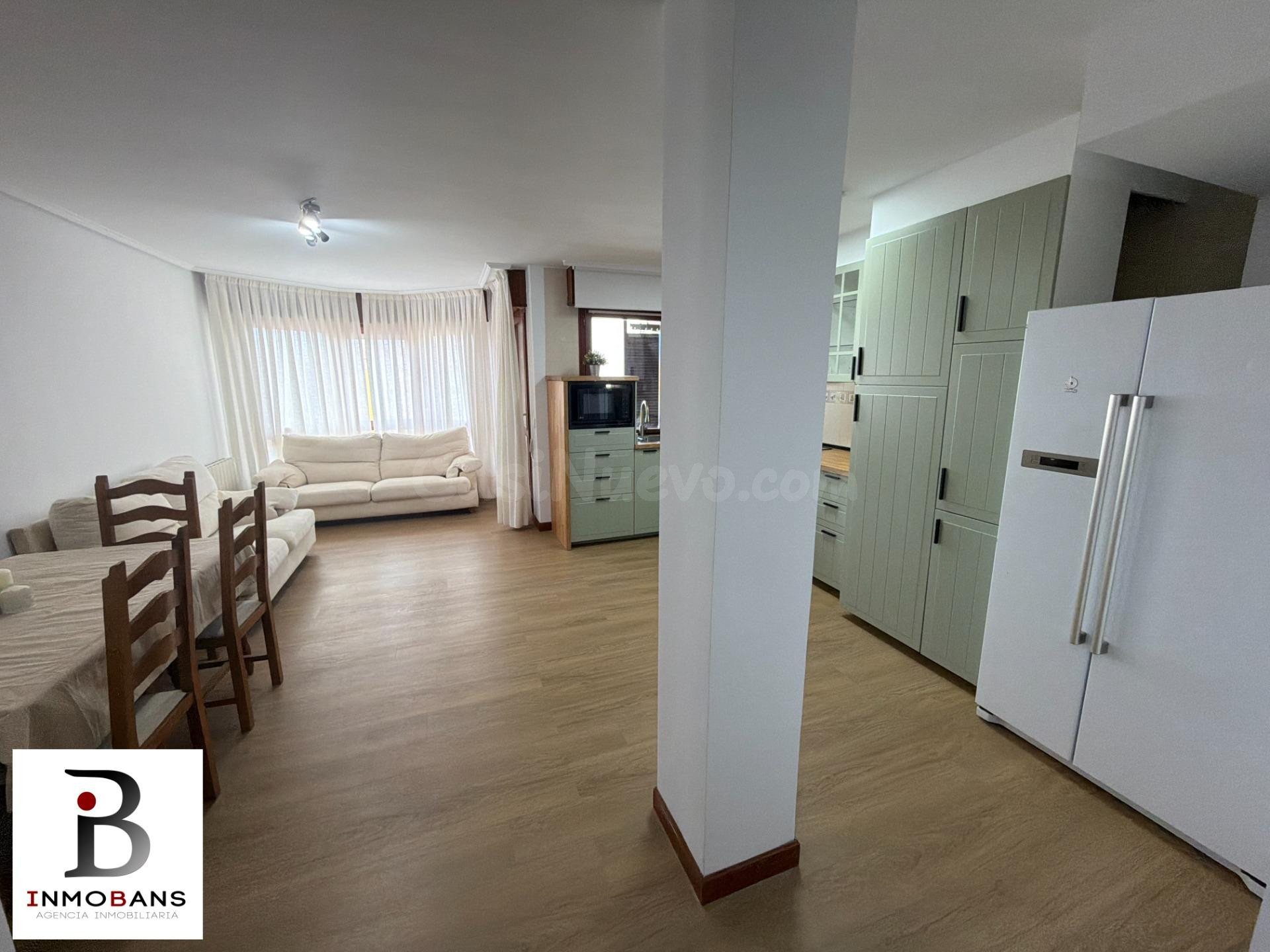 Exclusivo ático dúplex en el centro de Santoña - foto 2