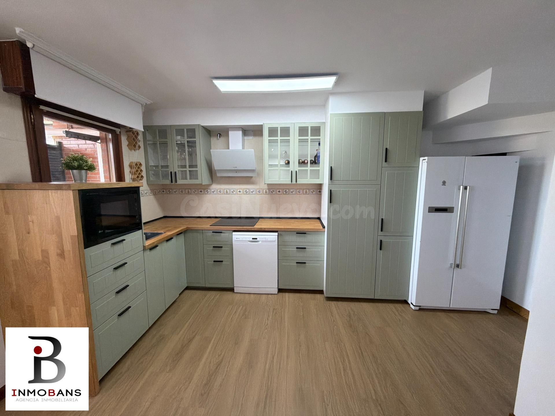 Exclusivo ático dúplex en el centro de Santoña - foto 3