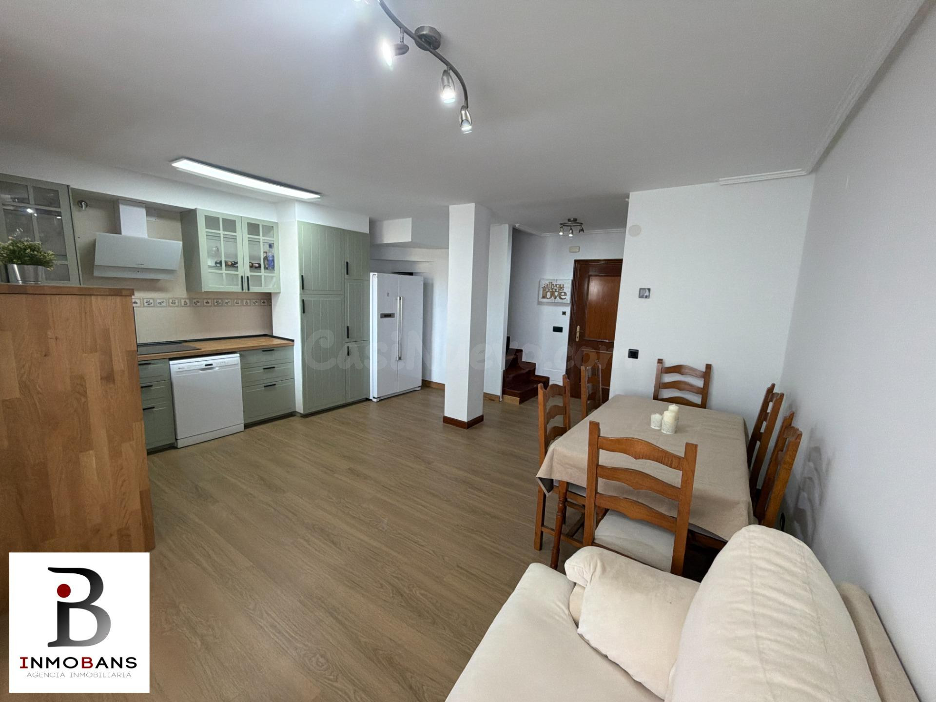 Exclusivo ático dúplex en el centro de Santoña - foto 5