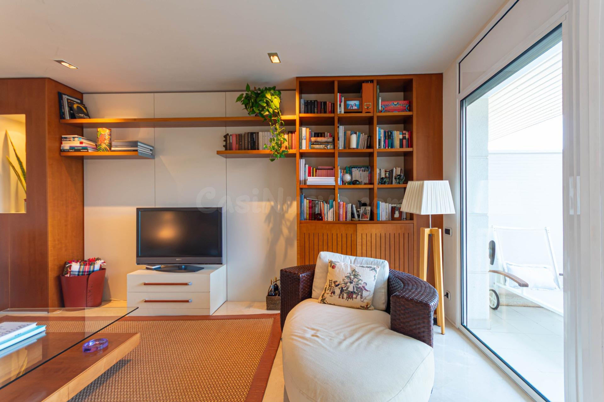 Exclusiva vivienda frente al mar en Terramar, Sitges - foto 4