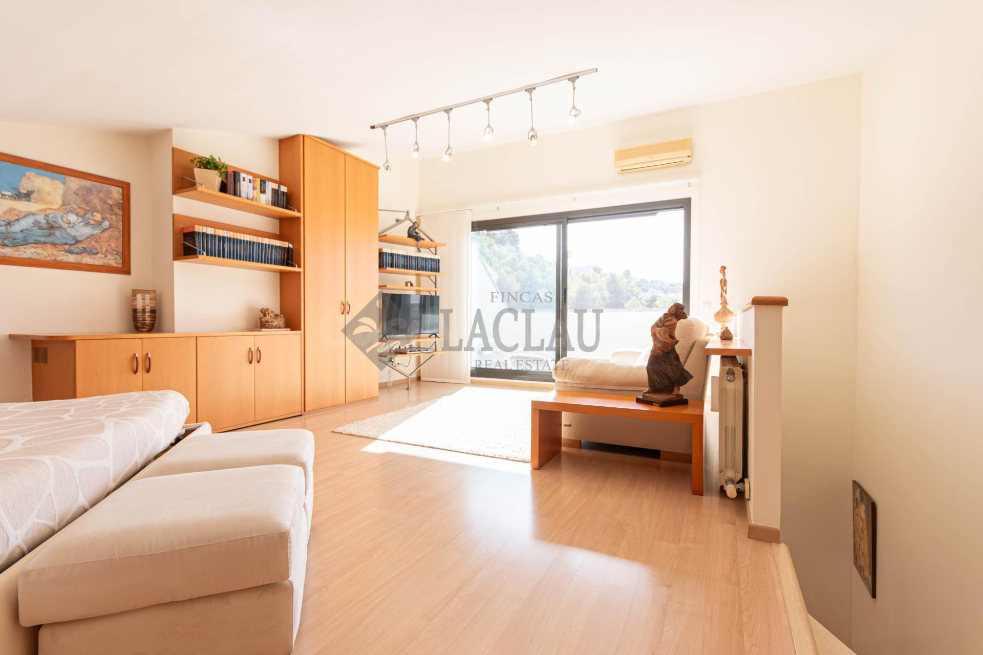Casa adosada en Quint Mar con vistas al mar, jardín y piscin - foto 4