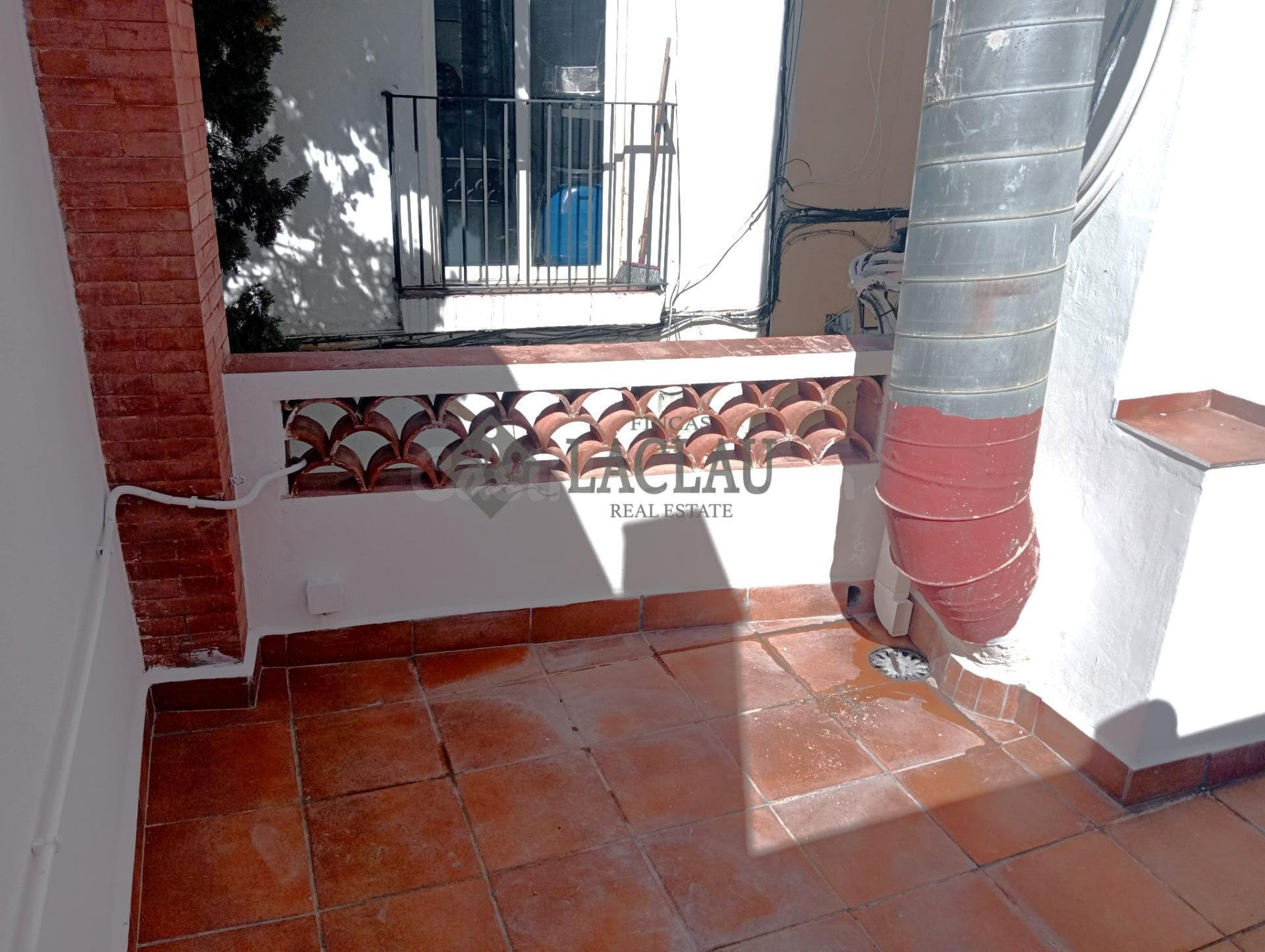 local en alquiler en pleno centro de Sitges, en la calle May - foto 5