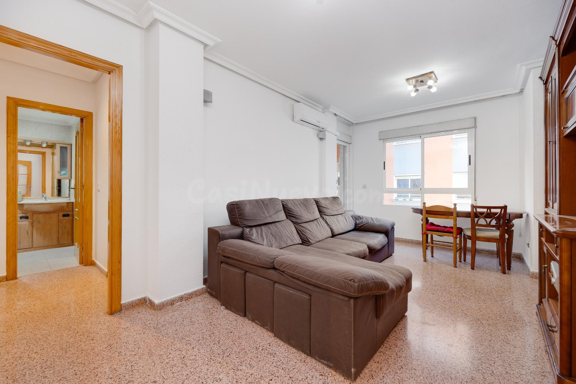4 Dormitorios 2 baños vivienda grande