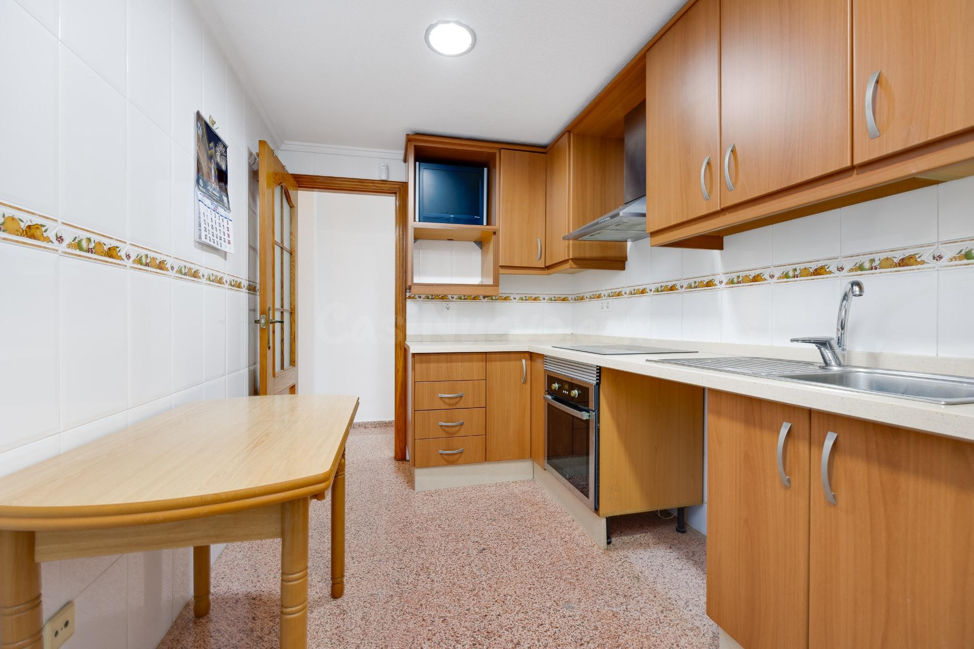 4 Dormitorios 2 baños vivienda grande - foto 2