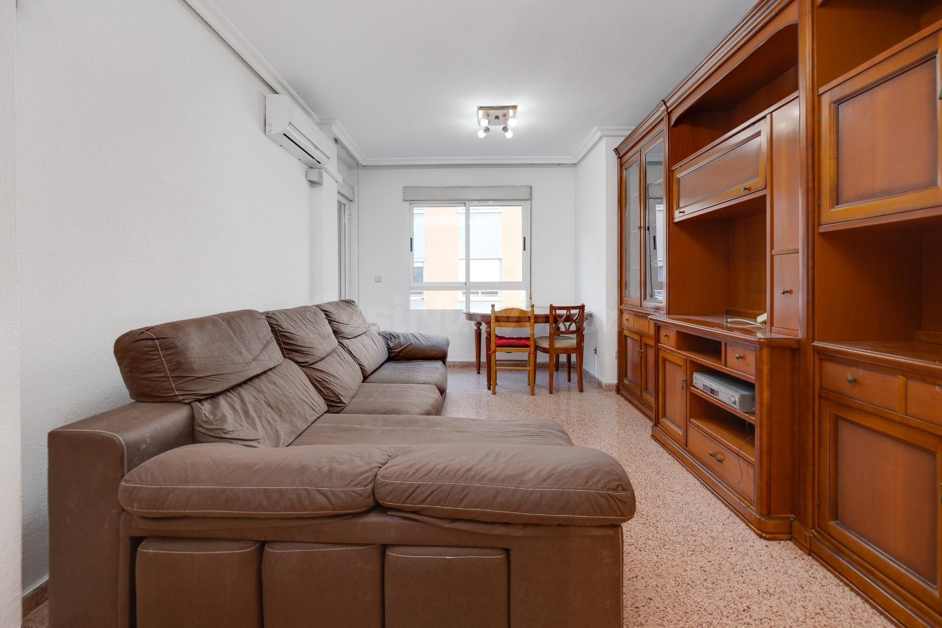 4 Dormitorios 2 baños vivienda grande - foto 5