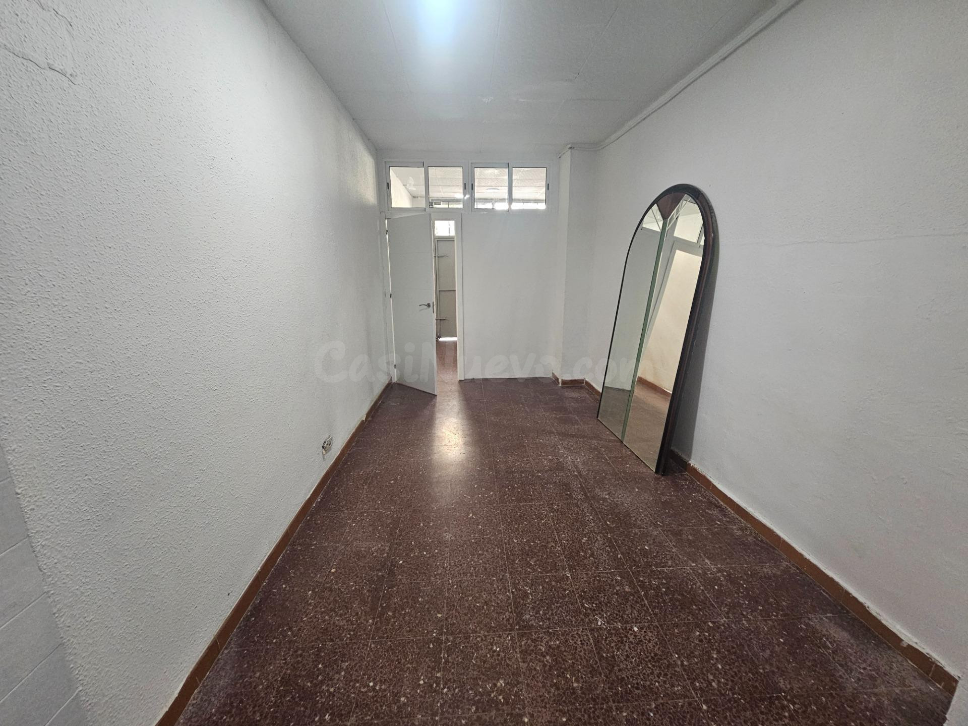 Local Comercial Adaptado a Alojamiento en Lleida - foto 4