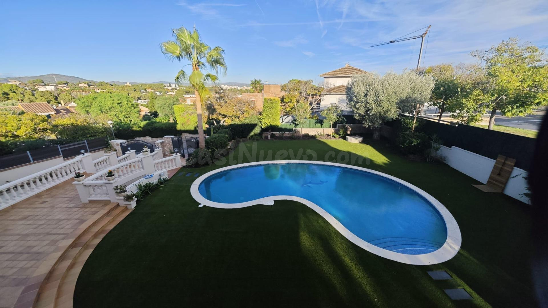 Exclusivo chalet en venta en la zona del Tennis - foto 3