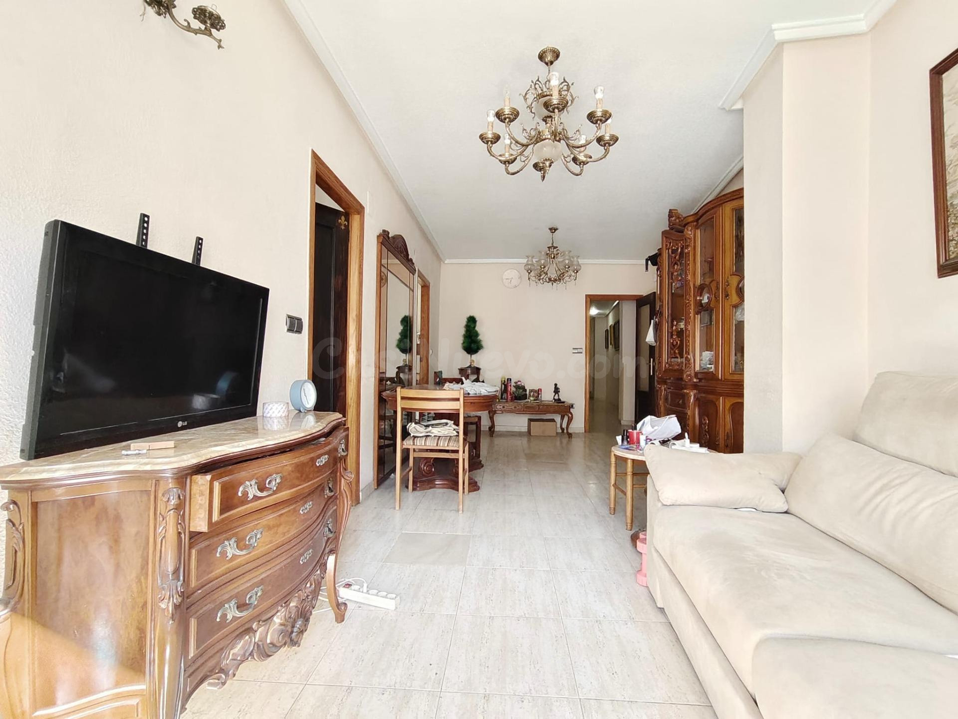 Vivienda grande con garaje incluido