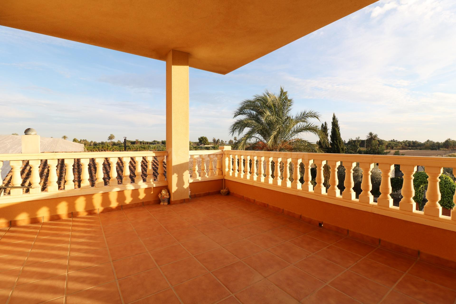 Elche Chalet de 2 Plantas en Zona Pussol , cada planta es un