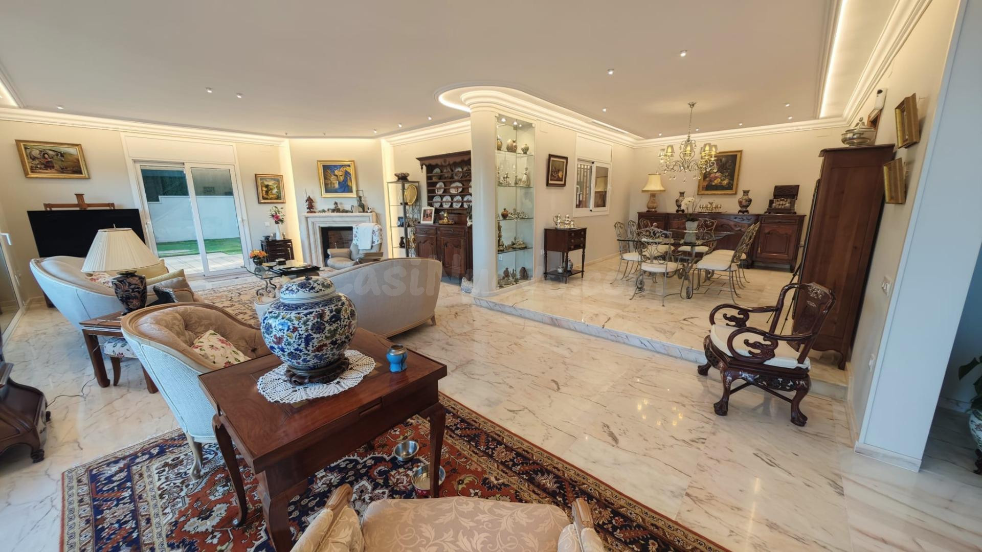 Exclusivo chalet en venta en la zona del Tennis - foto 2