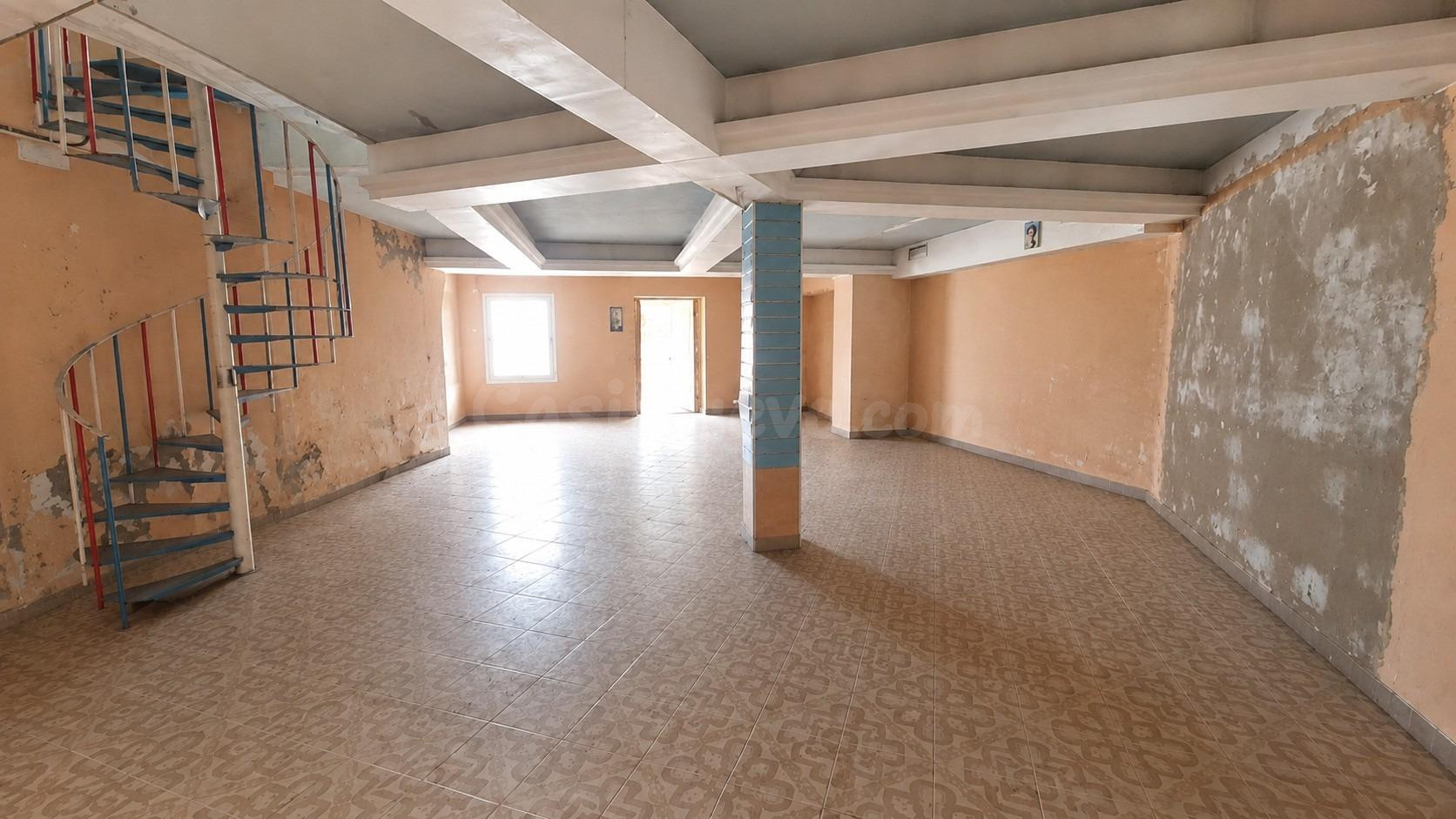 ️ PEQUEÑO EDIFICIO COMERCIAL CON GRAN POTENCIAL EN EL CENTRO - foto 4