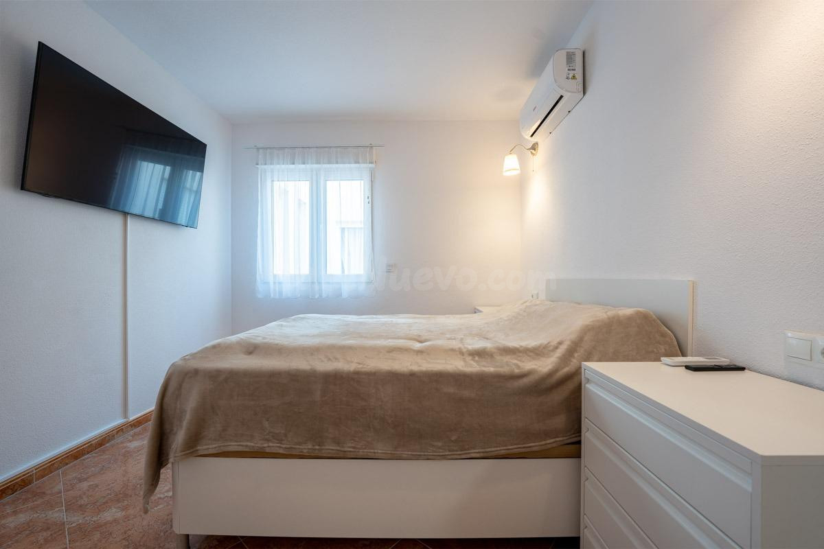 Apartamento reformado con parking y trastero en zona consoli - foto 5