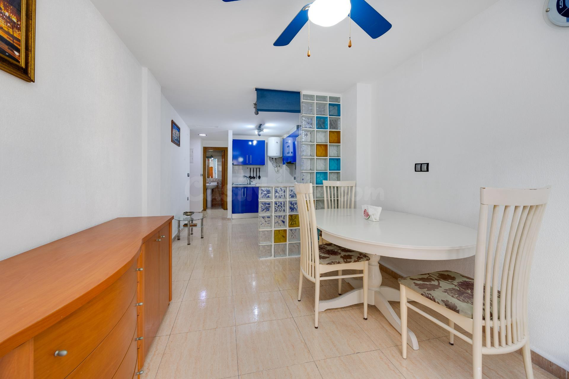 APARTAMENTO CENTRICO Y CERCA DEL MAR - foto 2