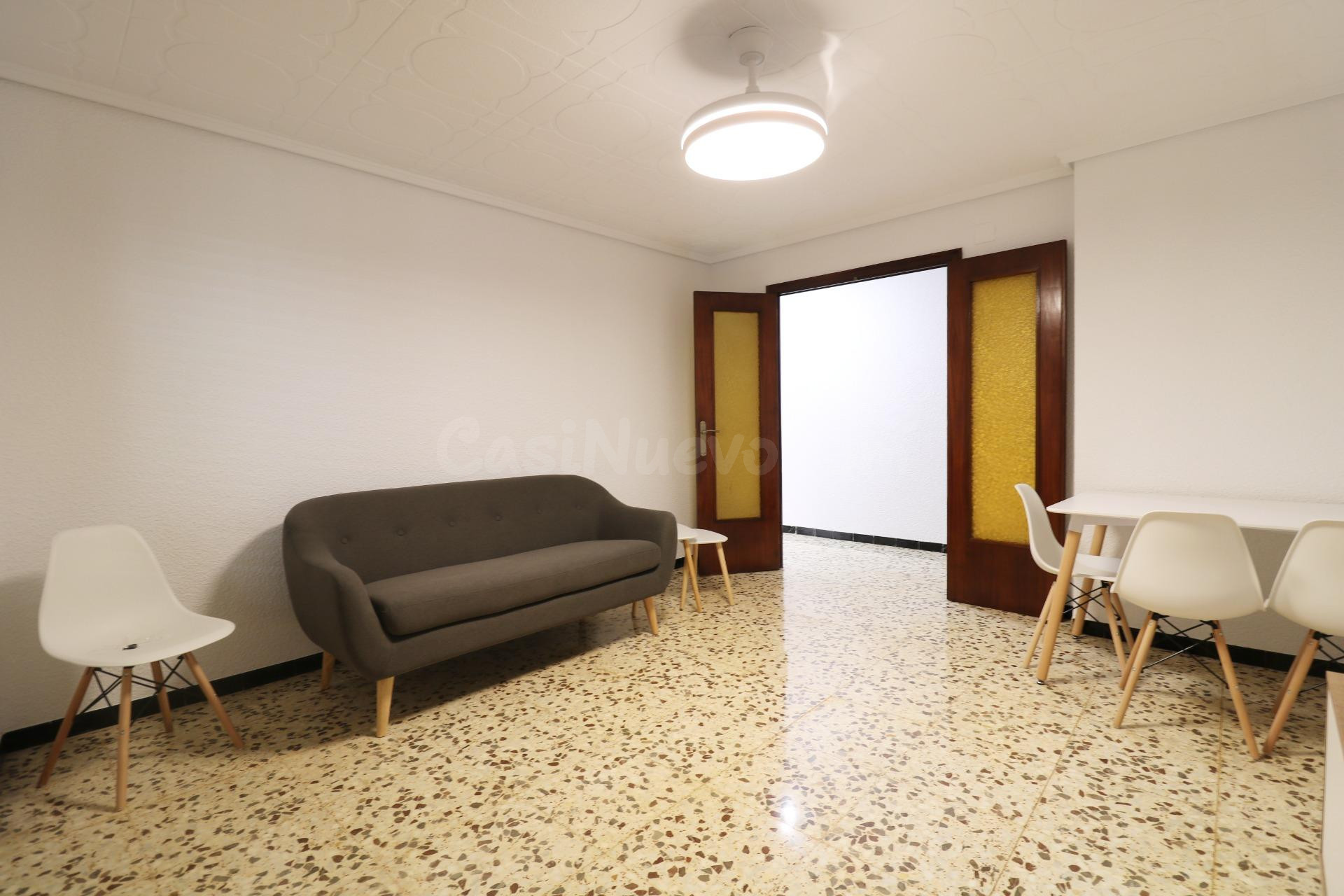 SE ALQUILA ENTRESUELO EN ELCHE CENTRO – ZONA CALLE ÁNGEL - foto 5