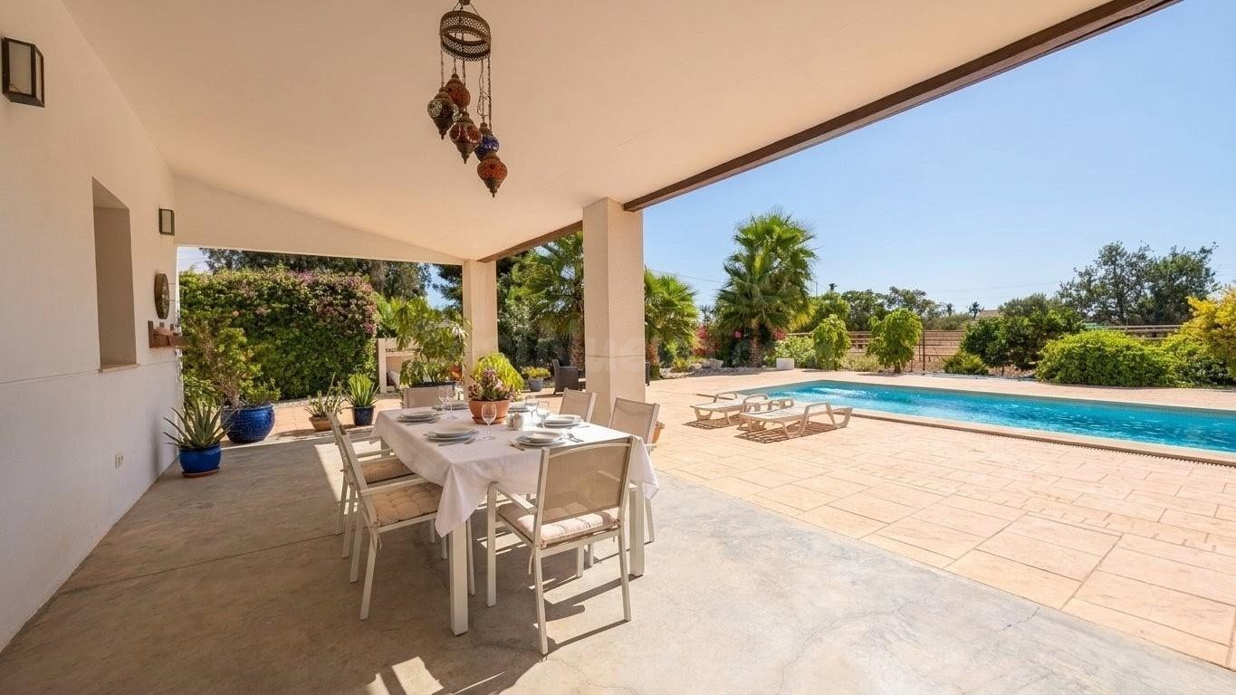 CHALET EN VENTA EN LAS BAYAS – ELCHE
