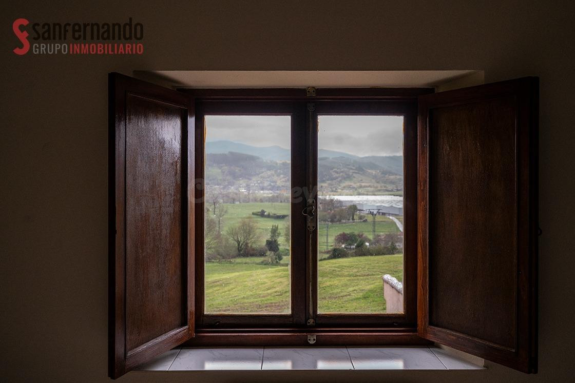 Casa de piedra Independiente sobre terreno urbano en Sobarzo - foto 3