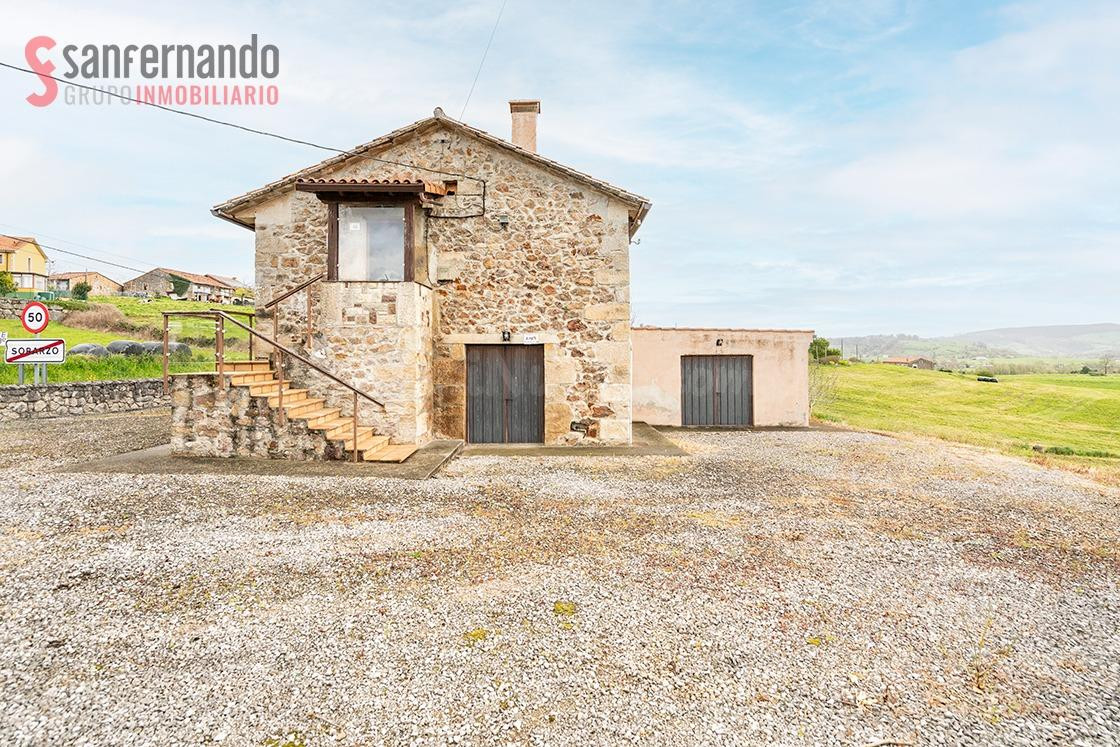 Casa de piedra Independiente sobre terreno urbano en Sobarzo - foto 4