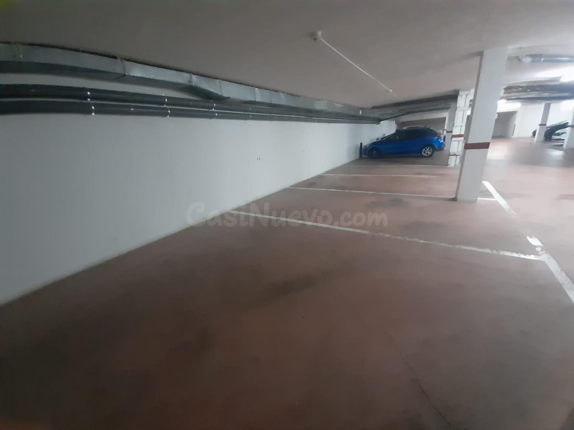 Alquiler de plaza de aparcamiento con montacargas en Menénde - foto 2