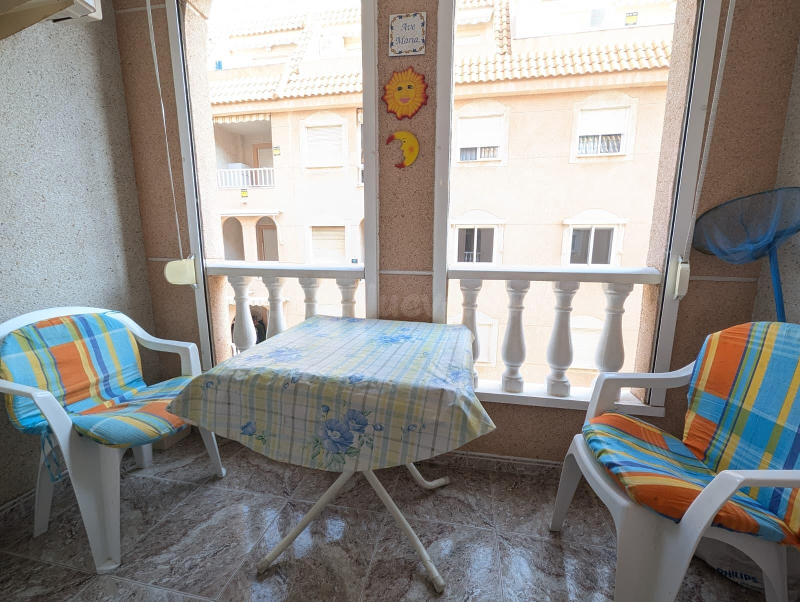 2 dormitorios + garaje, a 200 metros playa de los Naufragos - foto 3