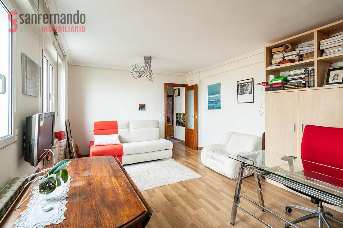Apartamento en la zona del colegio Salesianos - foto 4