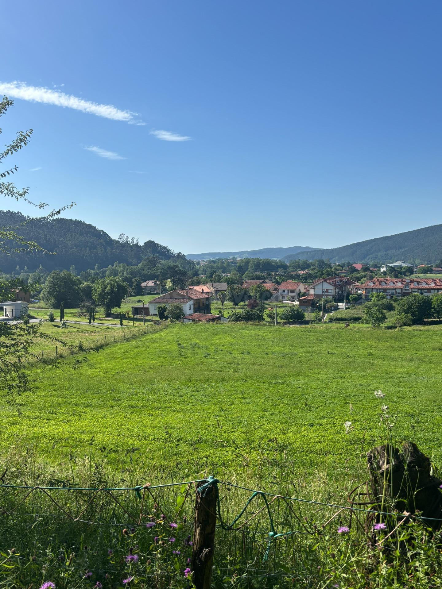 Terreno rustico con posibilidad de construir