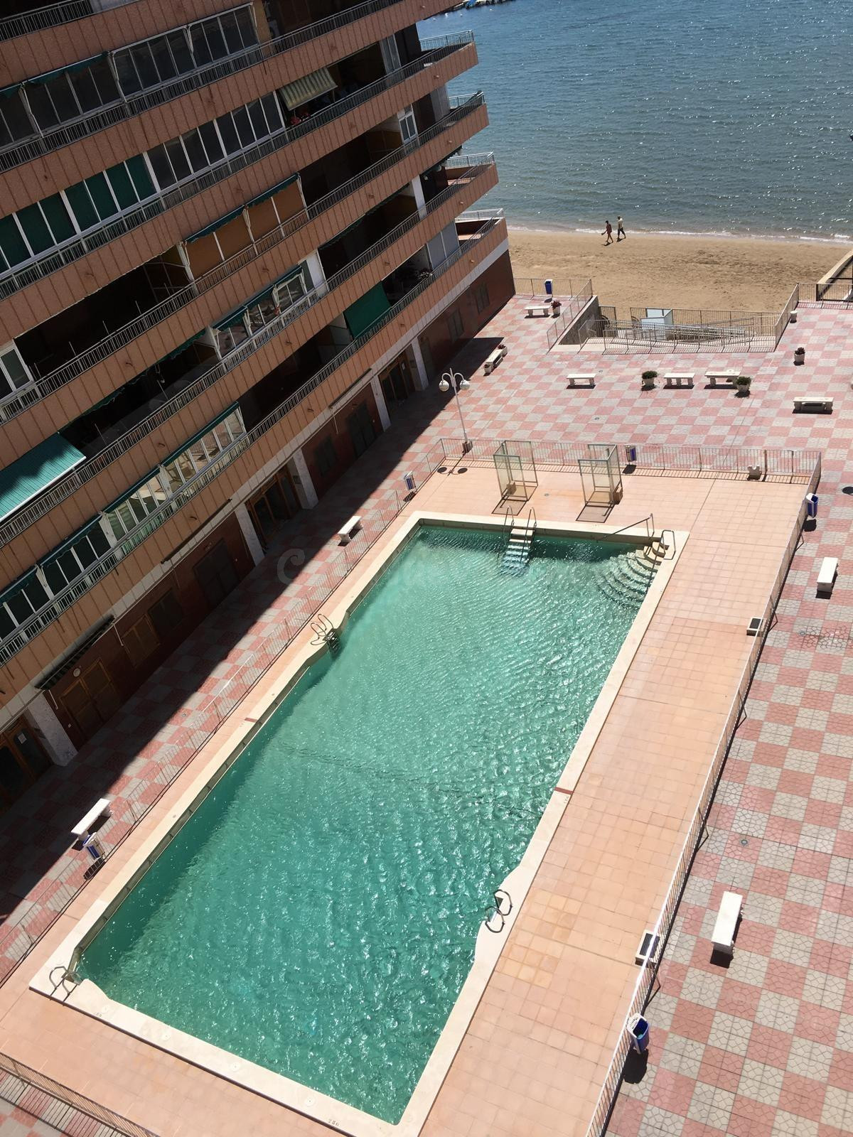 PISO MUY AMPLIO CON UN TERRAZA ESPECTACULAR TODO EXTERIOR