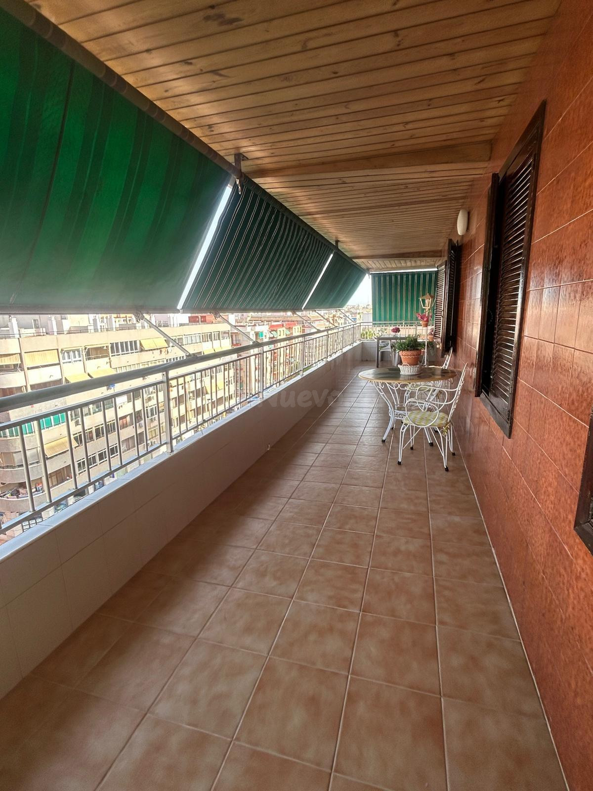 PISO MUY AMPLIO CON UN TERRAZA ESPECTACULAR TODO EXTERIOR - foto 4