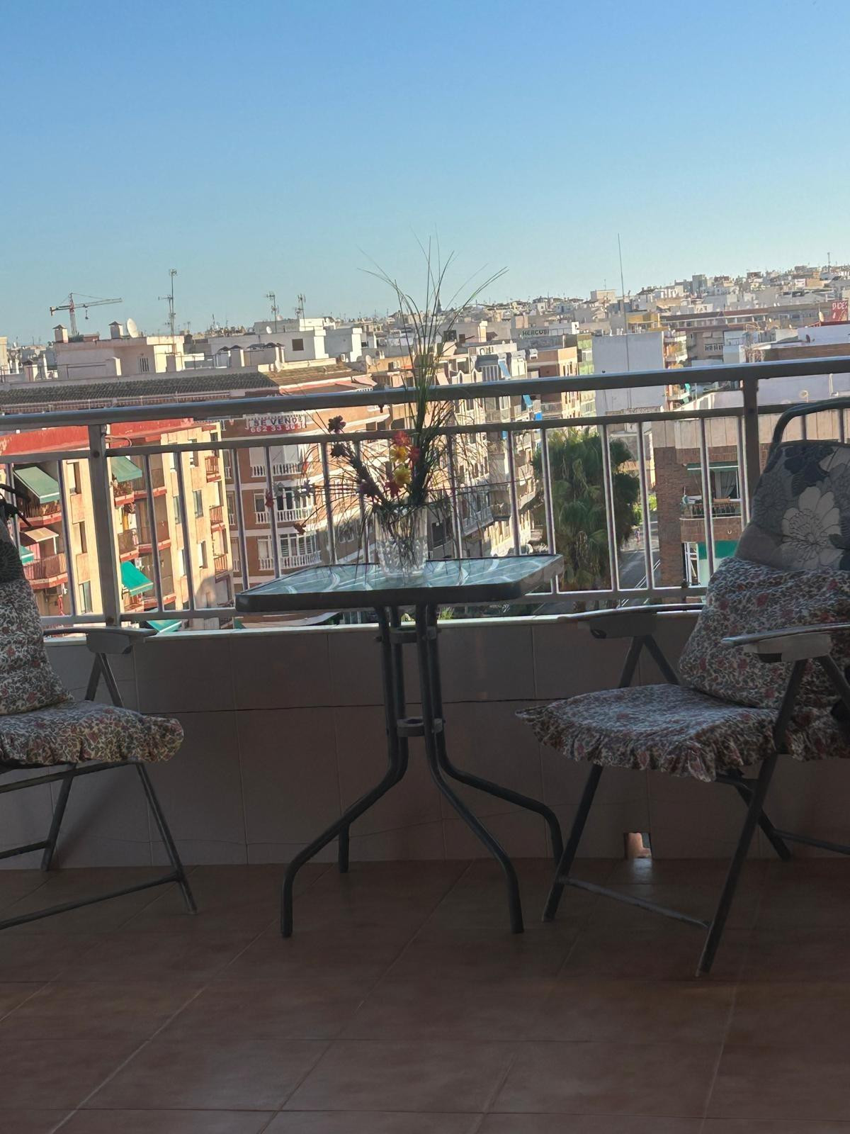 PISO MUY AMPLIO CON UN TERRAZA ESPECTACULAR TODO EXTERIOR - foto 5