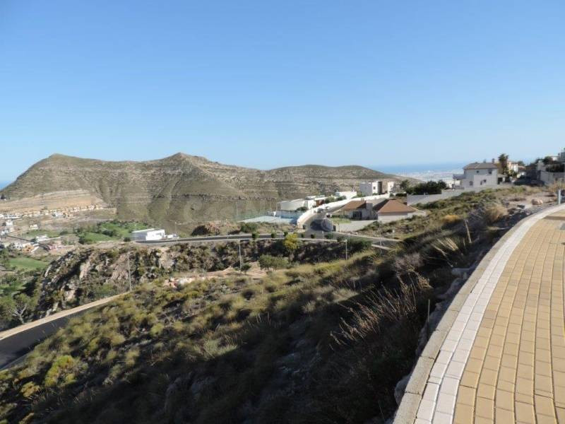 SE VENDE ESTUPENDA PARCELA EN LA ENVÍA - foto 5