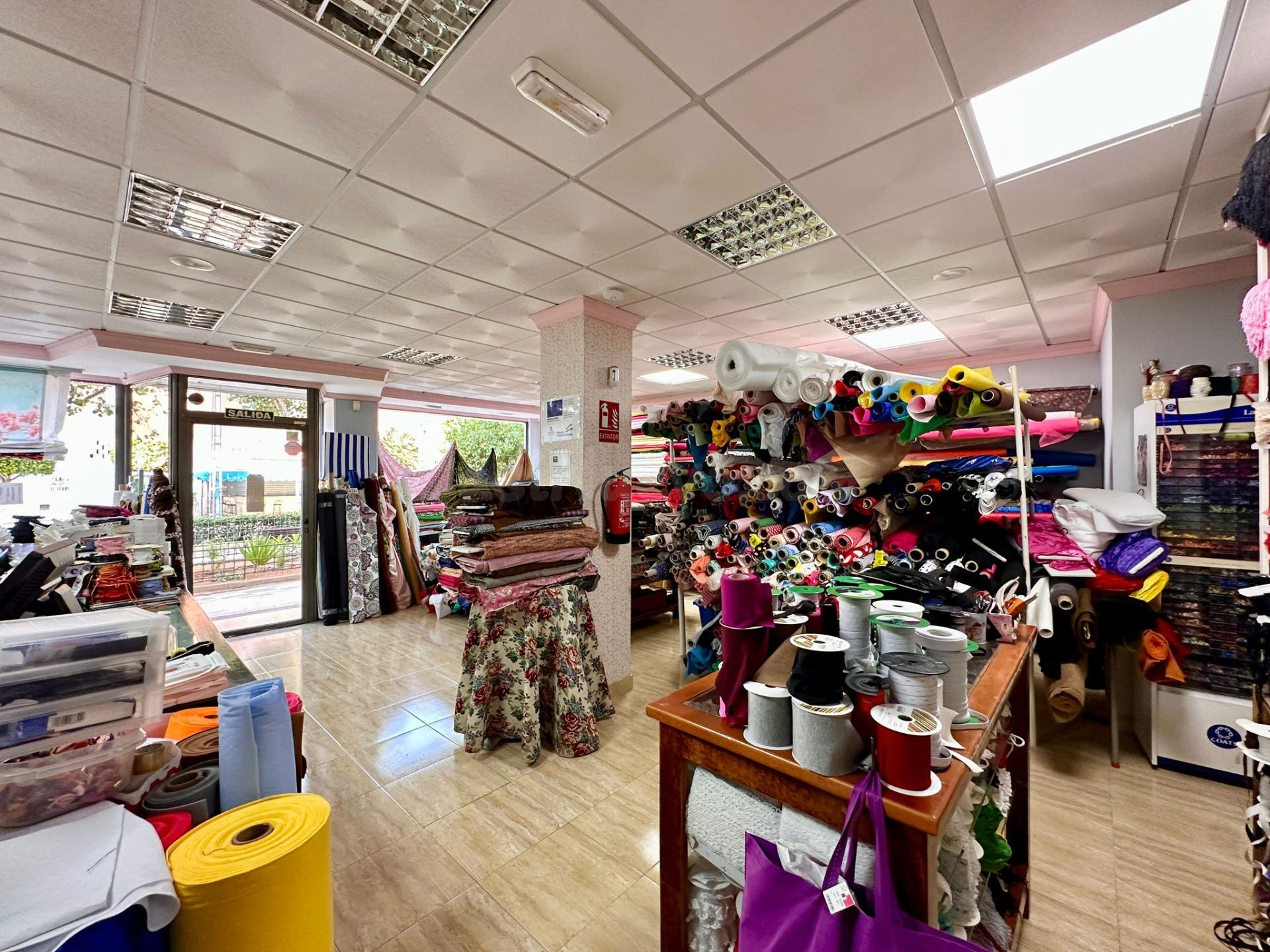 LOCAL COMERCIAL EN VENTA - foto 4