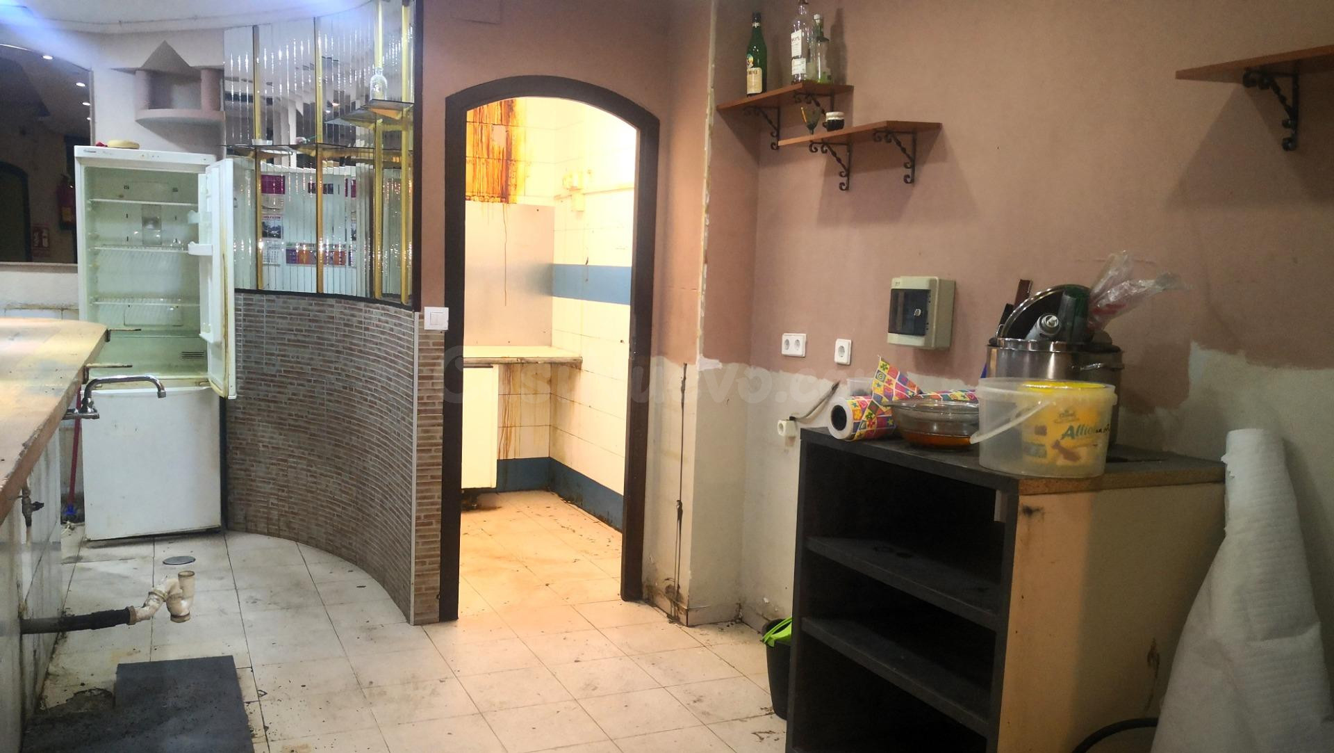 VENTA DE LOCAL JUNTO A AVENIDA DEL MEDITERRÁNEO - foto 3