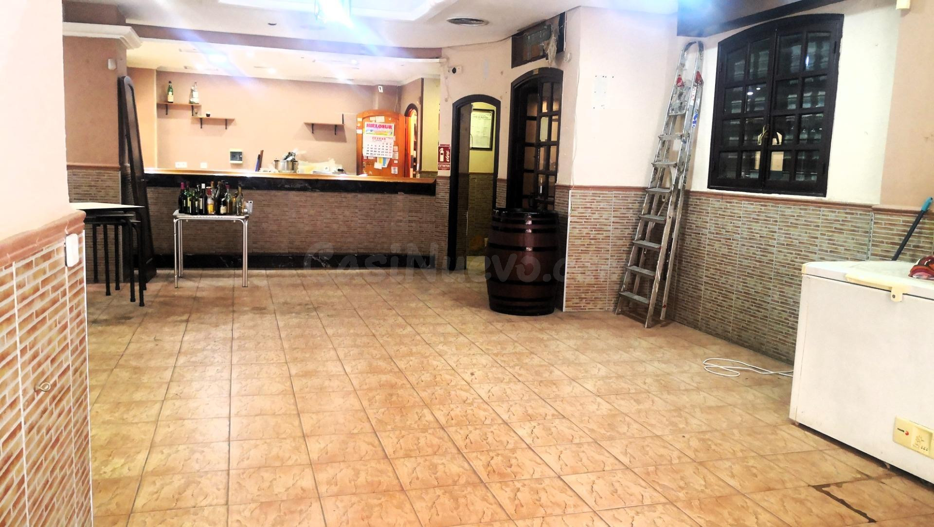 VENTA DE LOCAL JUNTO A AVENIDA DEL MEDITERRÁNEO - foto 4