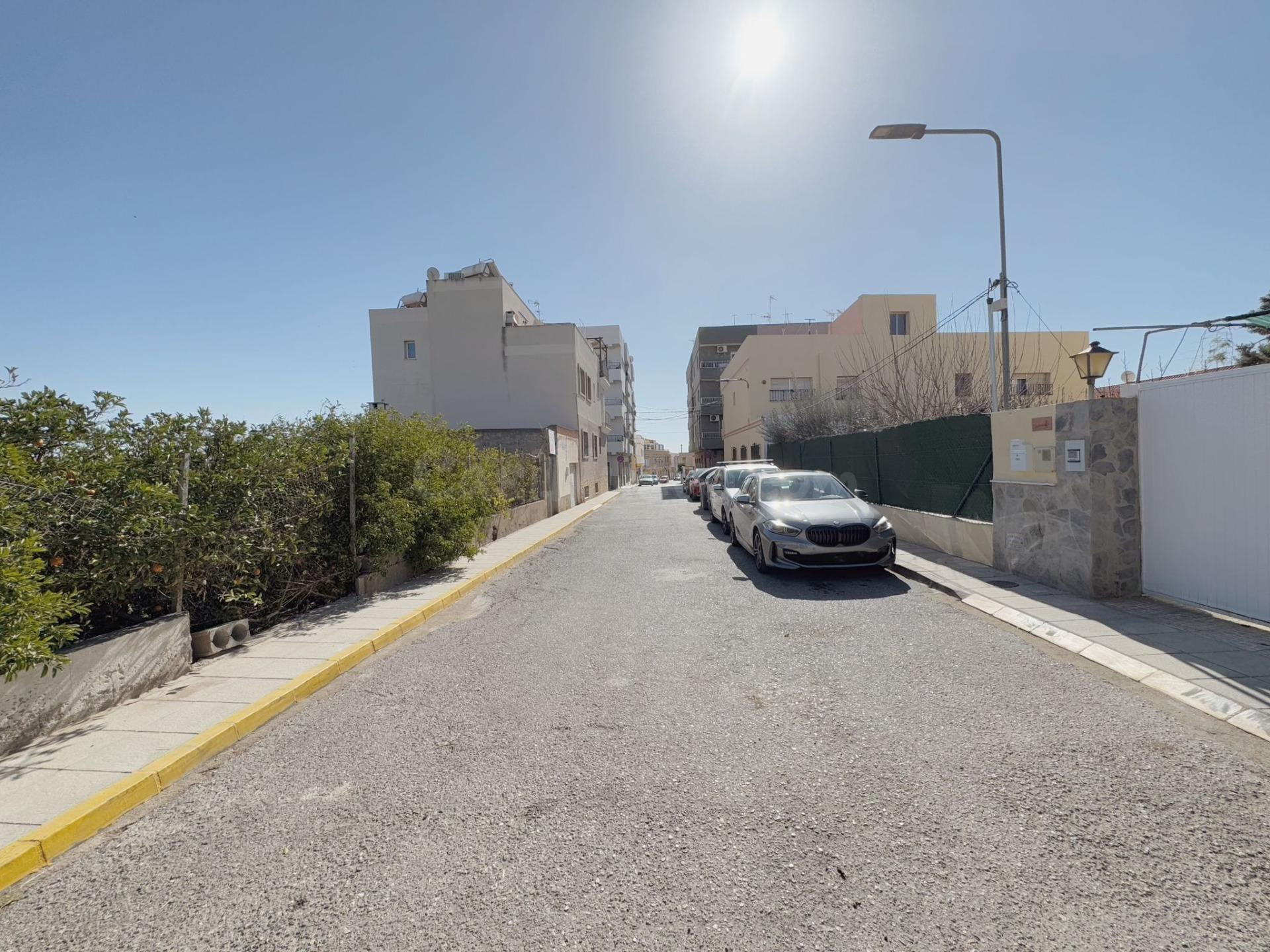 EN VENTA TRES PARCELAS EN PECHINA CENTRO - foto 3