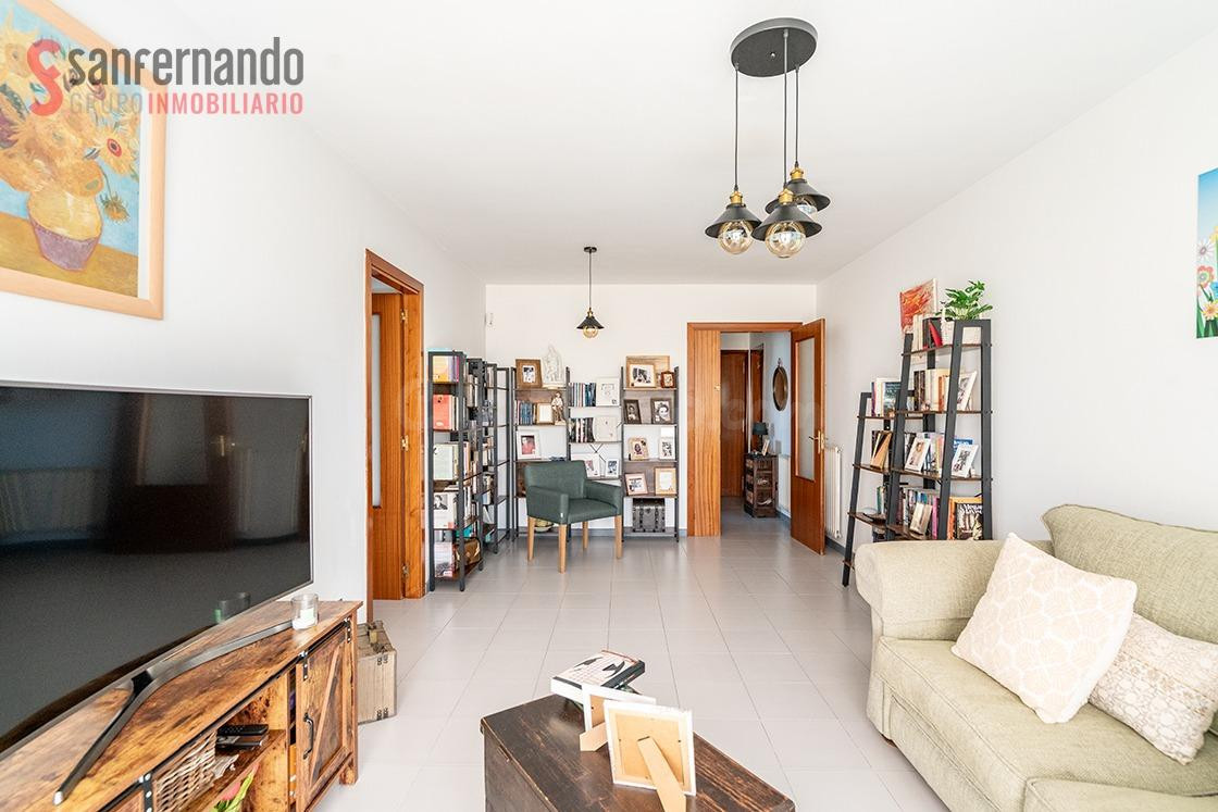 Piso en venta en Nueva Montaña con garaje y trastero