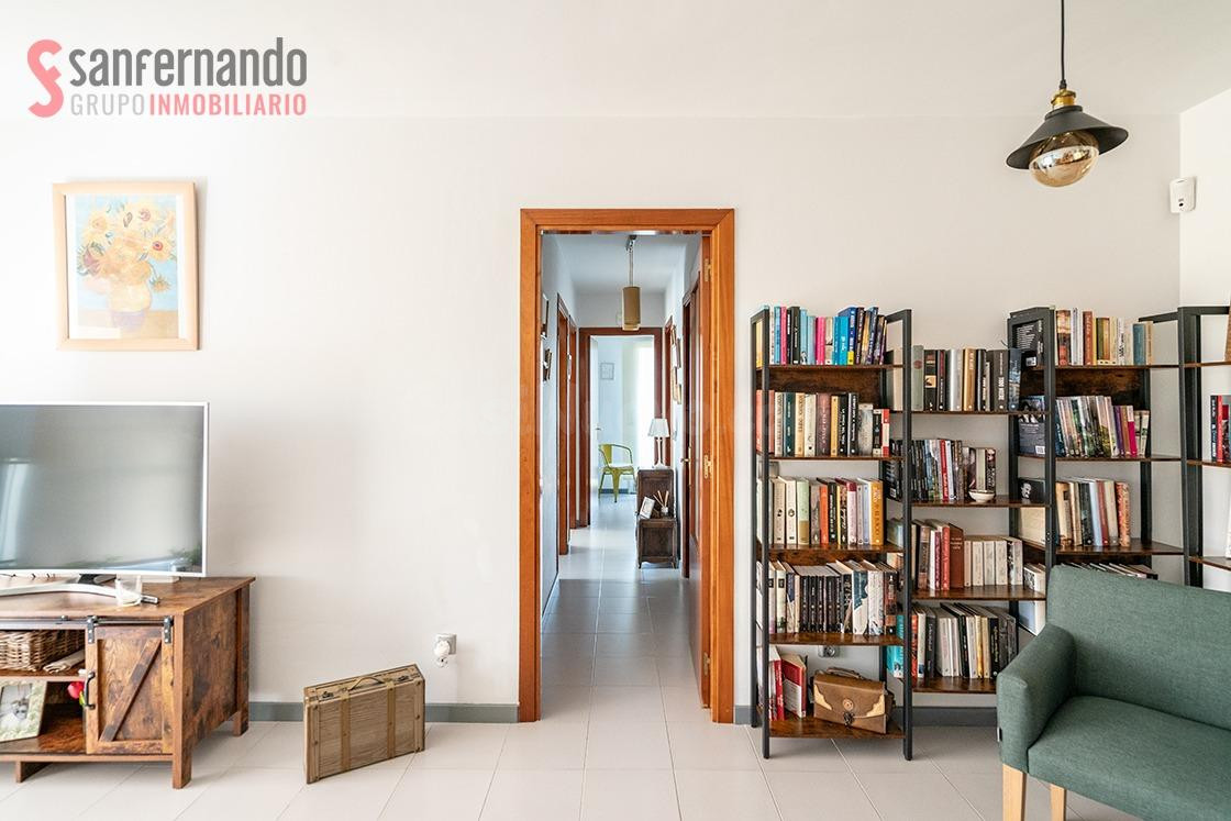 Piso en venta en Nueva Montaña con garaje y trastero - foto 2
