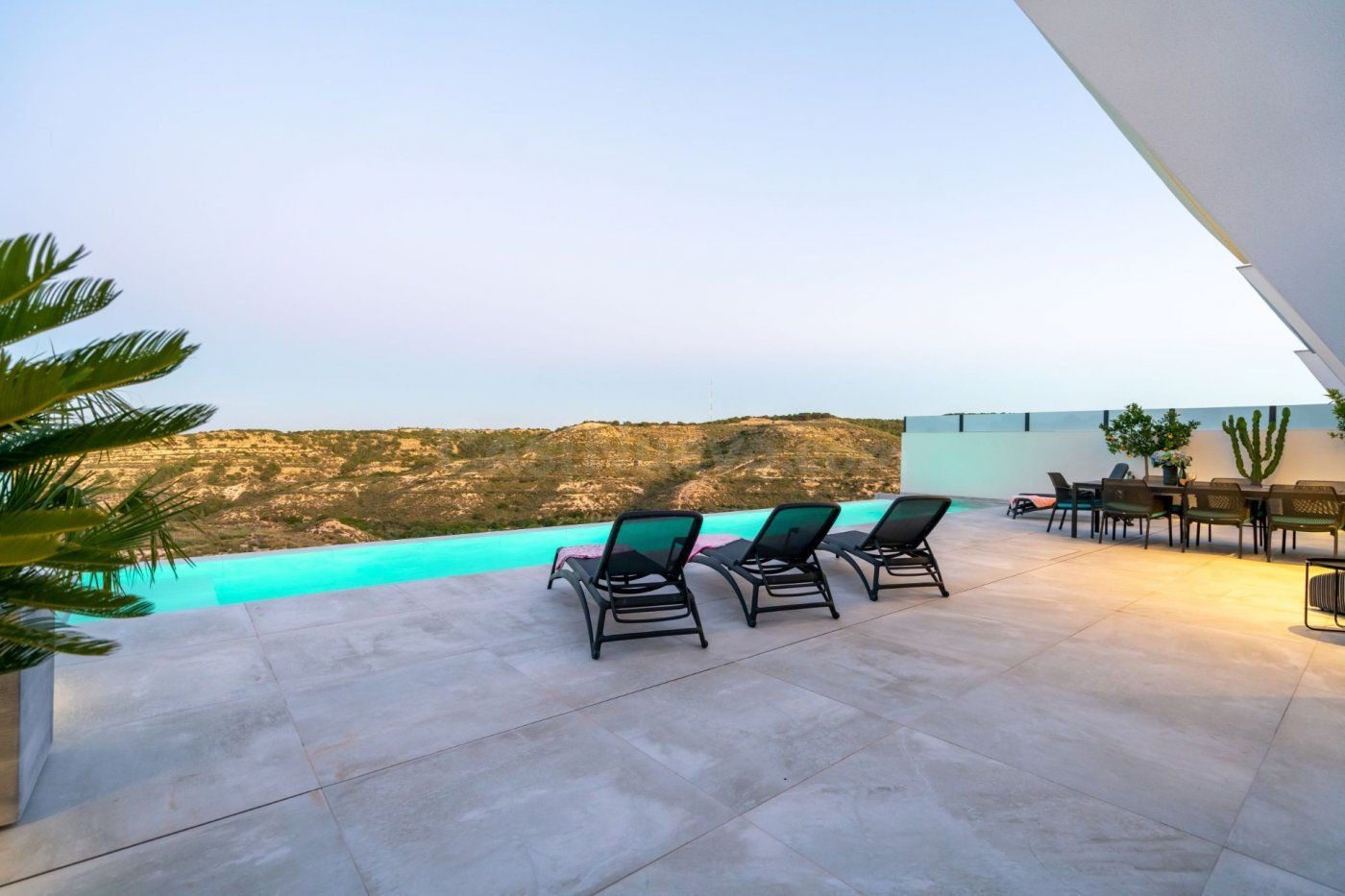 Villa 3 habitaciones 250m² en venta - Ciudad Quesada - foto 3