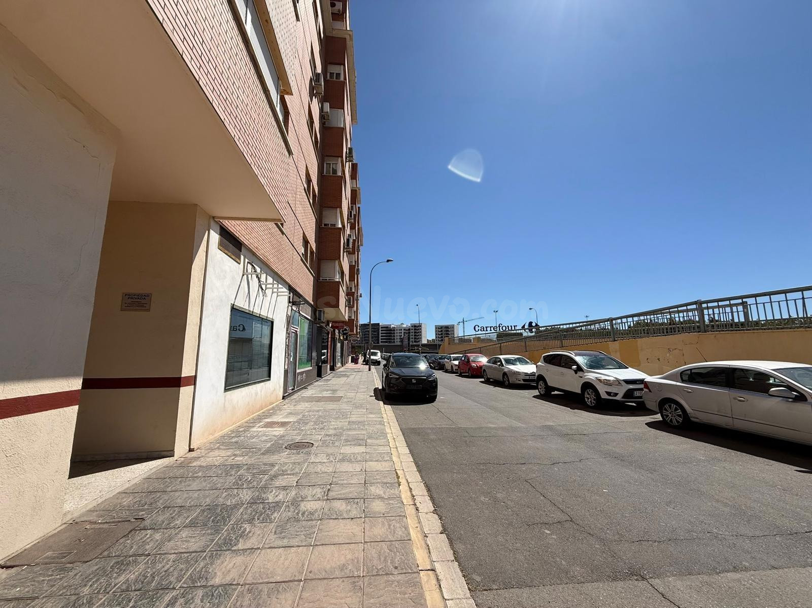 LOCAL COMERCIAL EN ALQUILER - foto 3