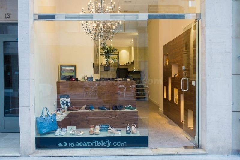 Local comercial 303m² en venta - Pueblo