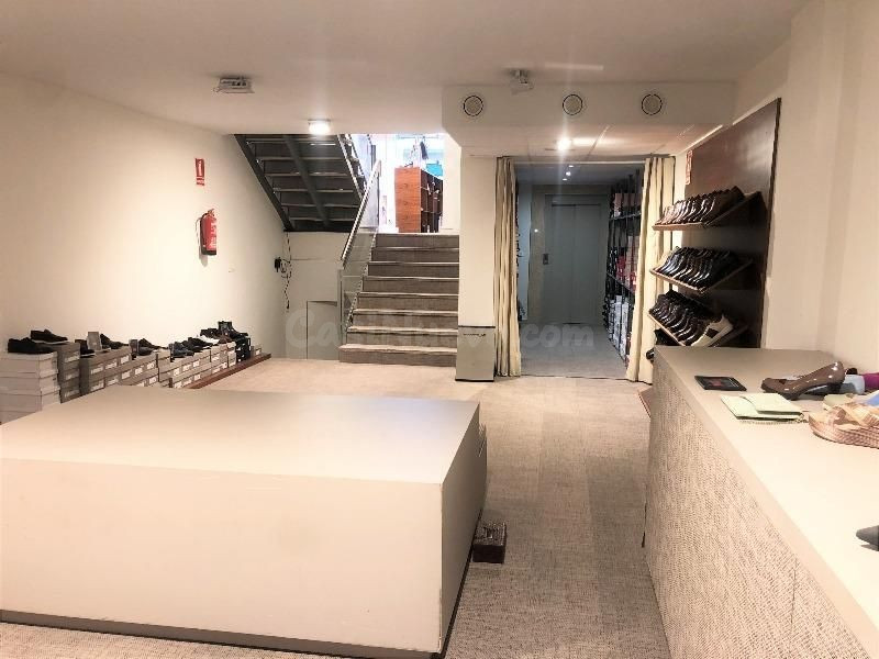 Local comercial 303m² en venta - Pueblo - foto 5