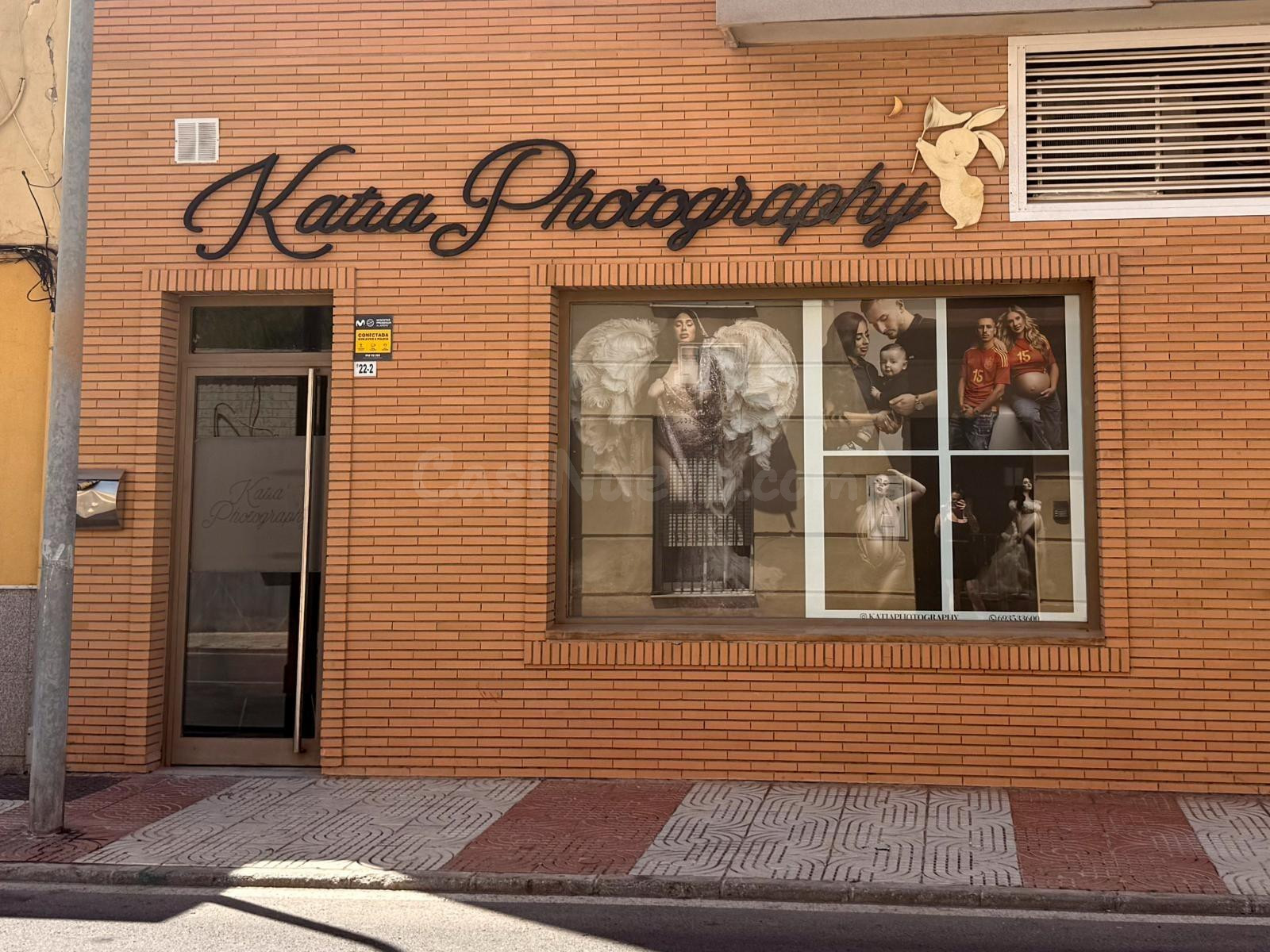 LOCAL COMERCIAL EN EL PARADOR TOTALMENTE REFORMADO - foto 3