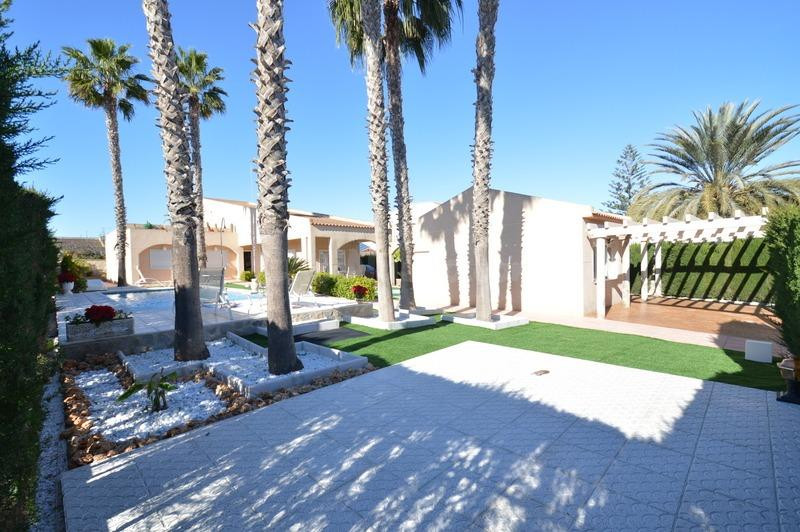 FANTASTICA VILLA INDEPENDIENTE, UN LUJO A SU ALCANCE - foto 2