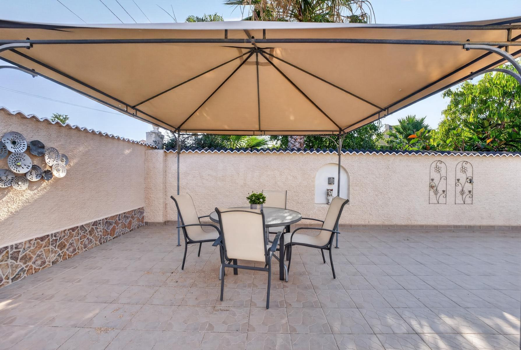 Encantador chalet pareado con piscina privada y amplia parce - foto 4