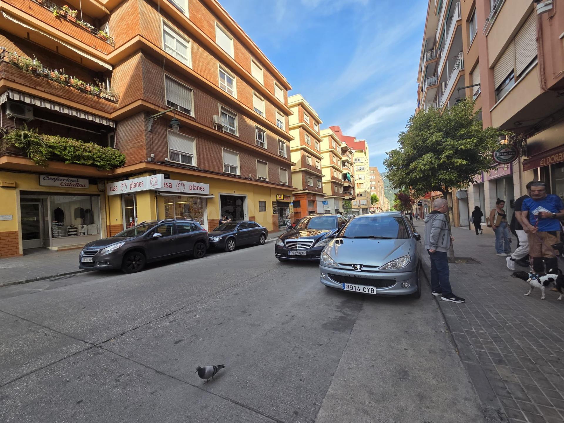 Piso con terraza y ascensor en Alcoy - foto 3