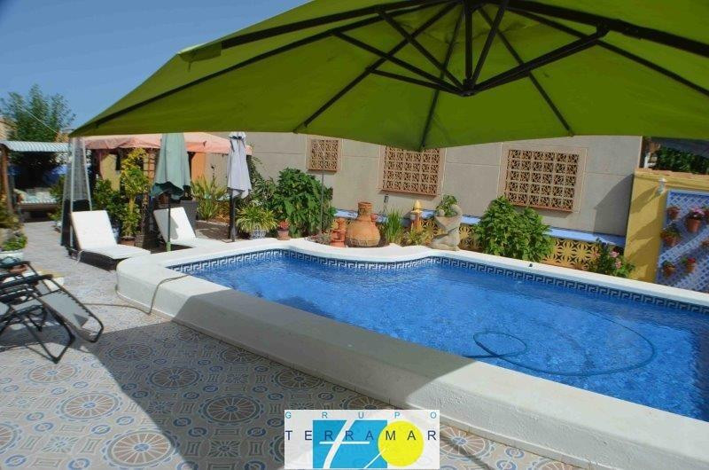 MAGNIFICA VILLA, GRAN OPORTUNIDAD DE VIVIR EN UN CHALET INDE - foto 5