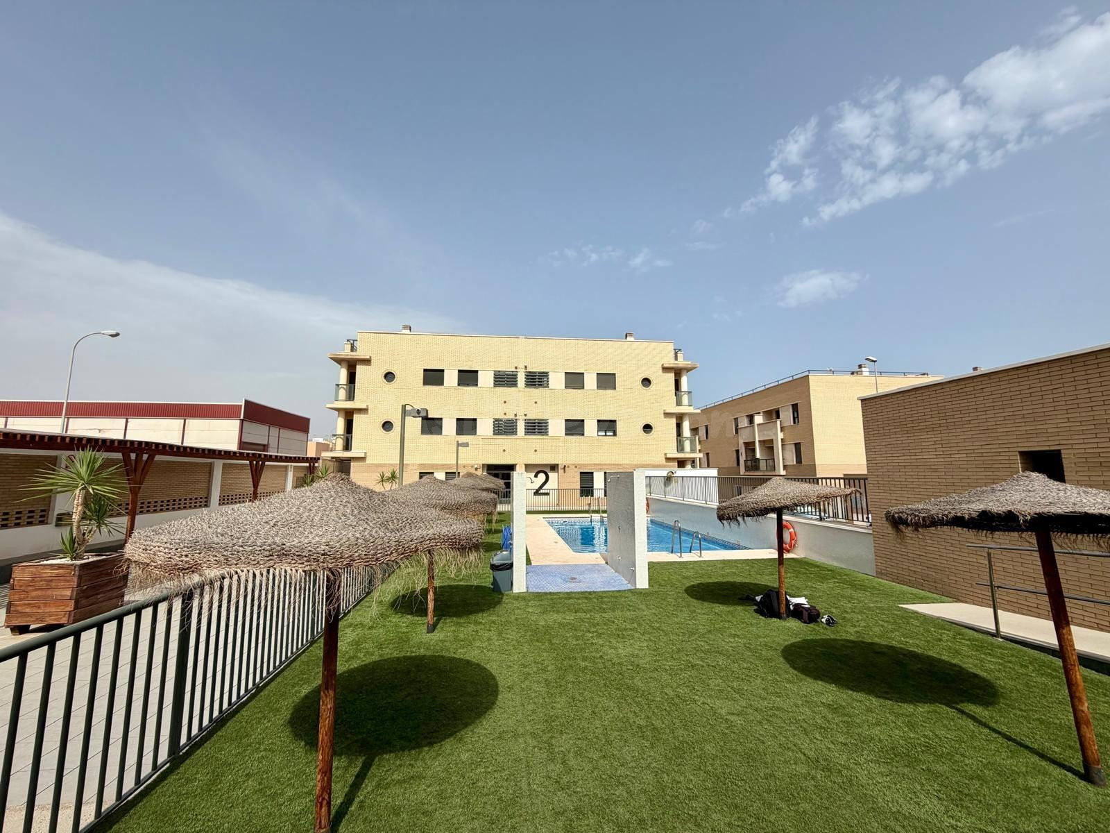 SE VENDE PISO EN LA GANGOSA (VÍCAR) - foto 4
