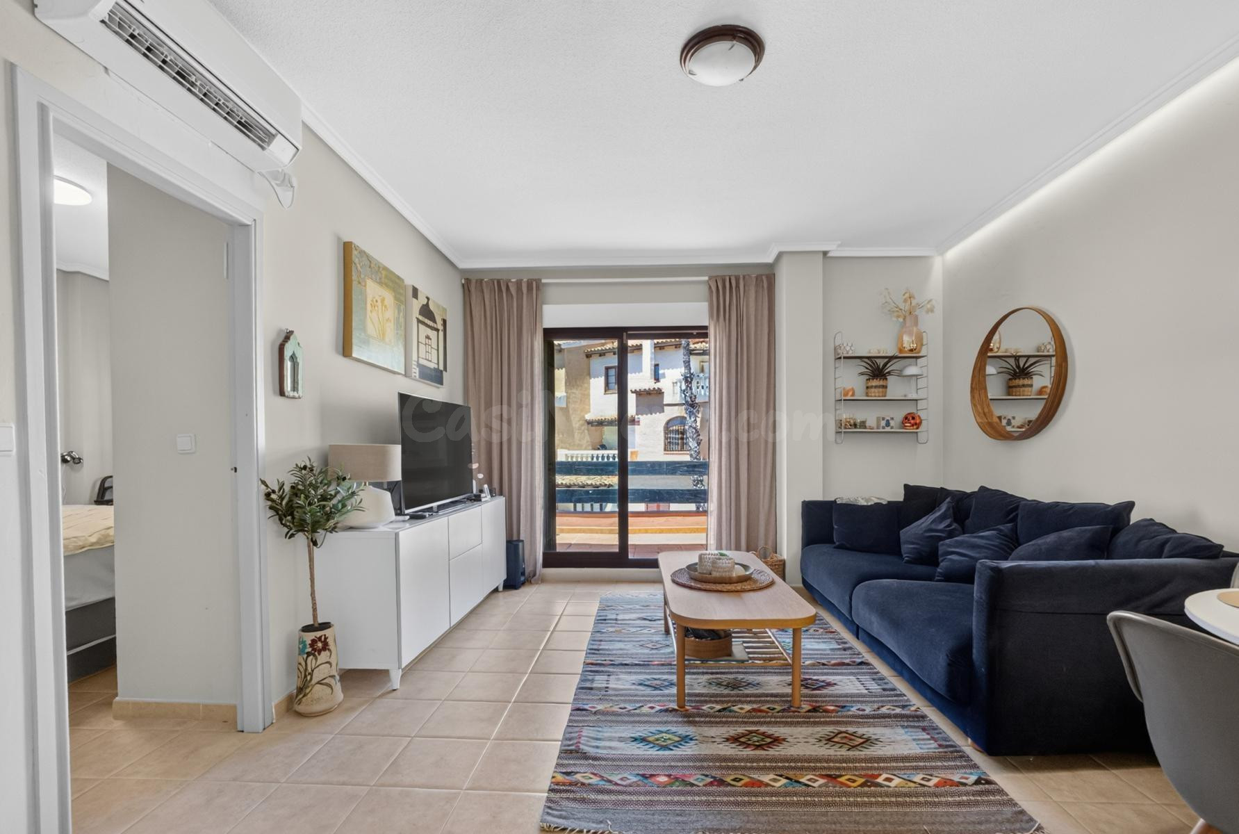 Ático con solárium privado en Residencial La Dama, a solo 20 - foto 2
